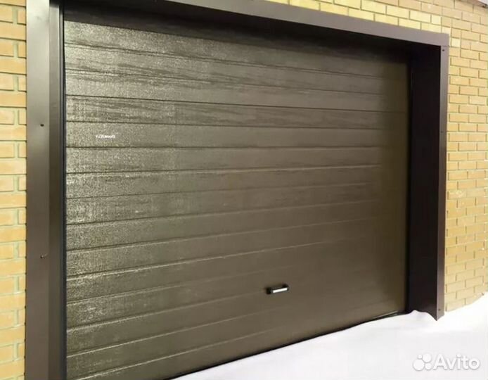 Ворота автоматические секционные 3000*2400