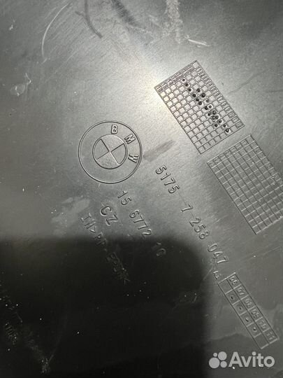 Пыльник кузова левый BMW F30