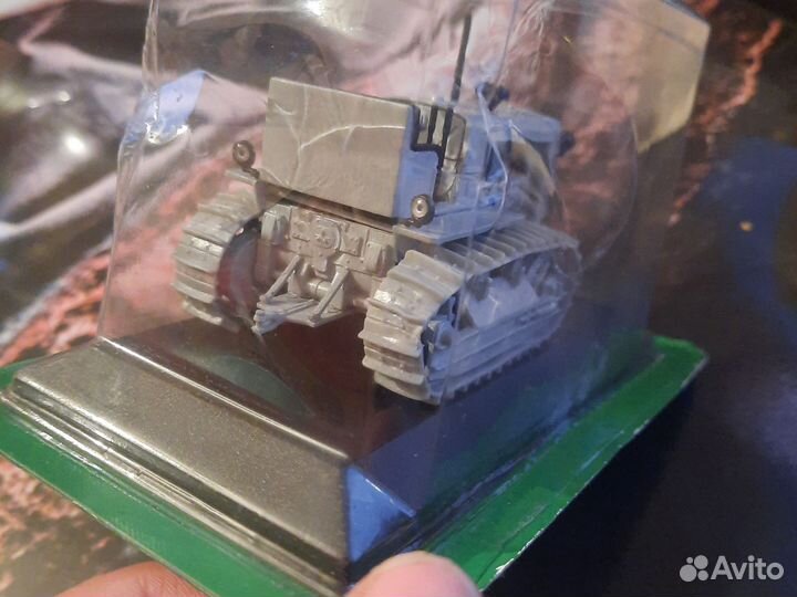 Модель трактора