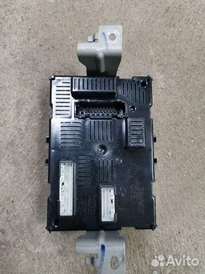 Блок комфорта Nissan Tiida хэтчбек HR16 2007