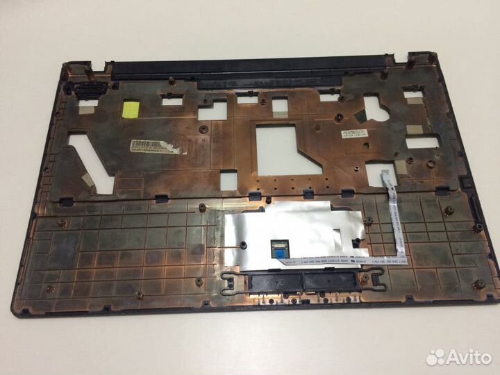 Топкейс Asus X54H, мелкий дефект