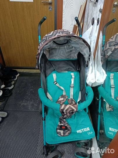 Прогулочная коляска трость