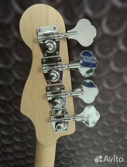 Бас-гитара homage HEB700BK