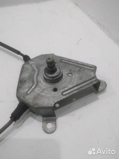 Стеклоподъемник механический передний левый