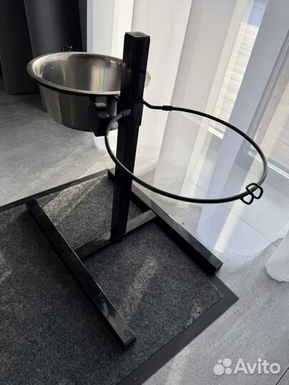 Миски на подставке для собак