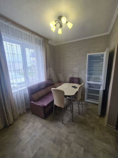 2-к. квартира, 53,8 м², 1/2 эт.