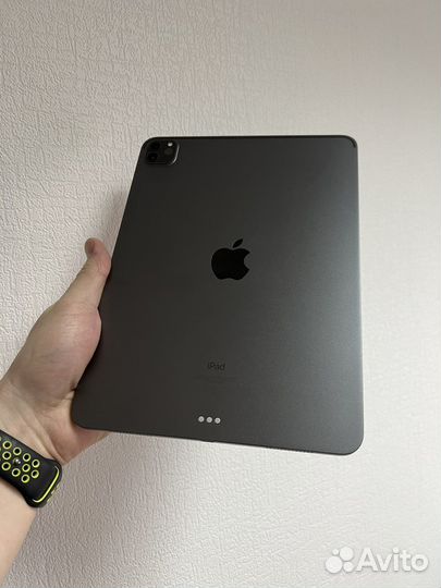 iPad Pro 11 2020 256gb wifi с FaceID (1k+ отзывов)
