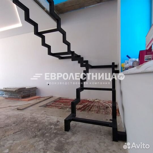 Лестница на второй этаж