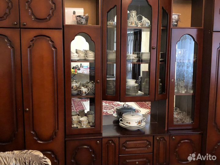 Стенка в гостиную