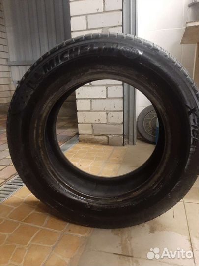Michelin X-Ice 215/65 R16
