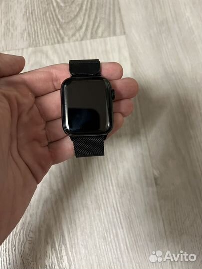 Apple Watch Series 4 GPS + Cellular 44мм