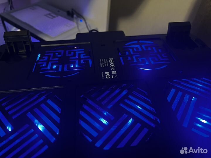 Подставка для ноутбука(забронировано)