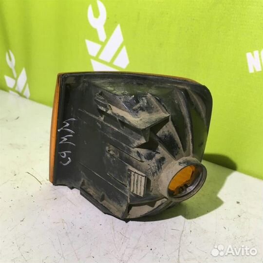 Указатель поворота правый желтый Фольксваген Пас