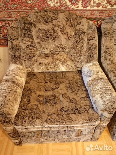 Угловой диван и кресла