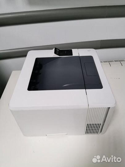 Принтер HP LaserJet Pro M402dw c Wi-Fi