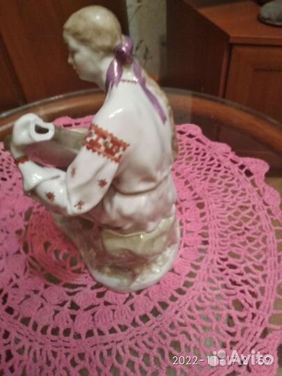 Бандуристка скол кончика грифа у бандуры редкая