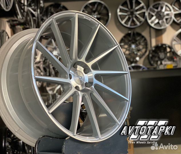 Диски 5-114,3 r22 Niche surge silver