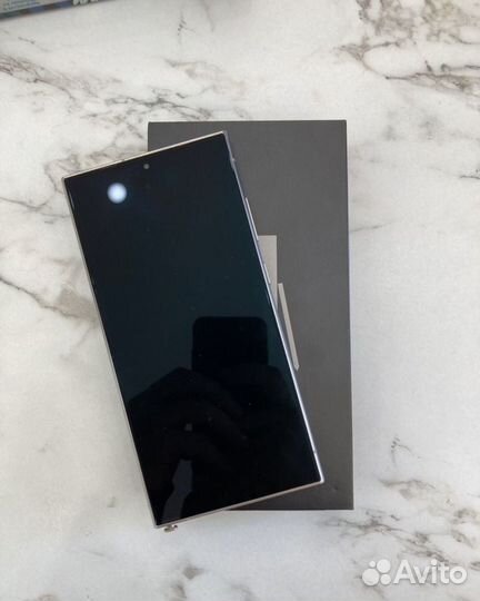 Samsung Galaxy S24 Ultra, 12/256 ГБ