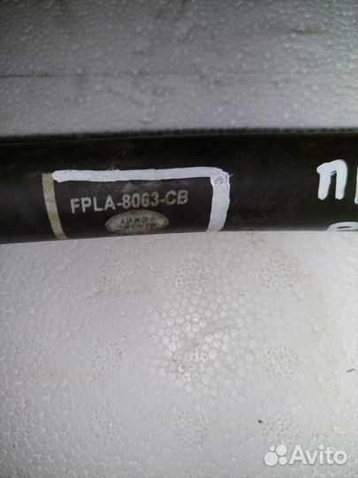 Патрубок системы охлаждения range rover sport L494