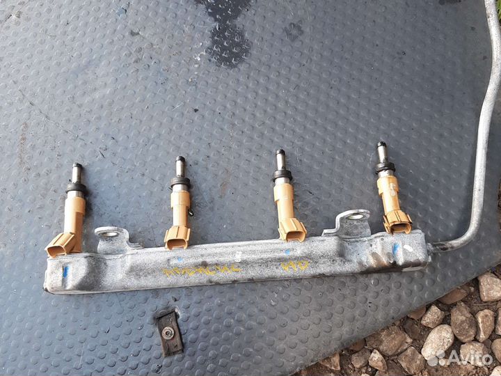 Форсунка топливная Тойота Авенсис 2 2ZR 1.8