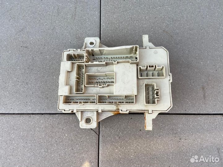 Блок предохранителей Kia cerato 2