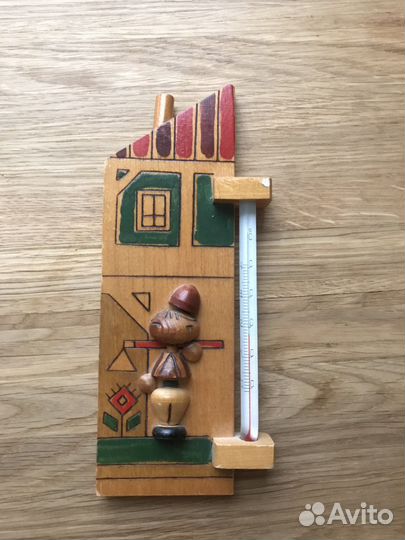 Термометр комнатный СССР деревянный