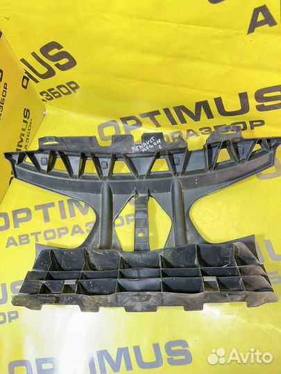 Усилитель переднего бампера Renault Megane 2