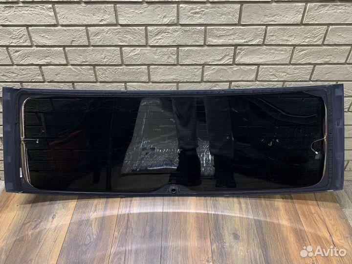 Volkswagen Touareg NF Стекло двери багажника