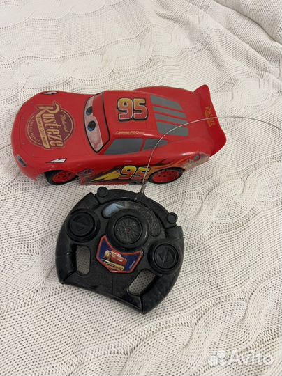 Машина на радиоуправлении Молния Маквин