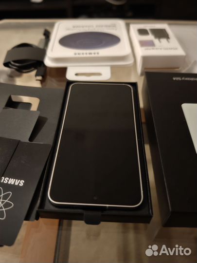 Samsung Galaxy S24, 8/256 ГБ