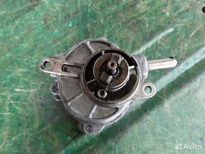 Вакуумный насос Mercedes Benz W203 C Class