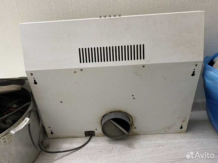 Вытяжка для кухни 60 см