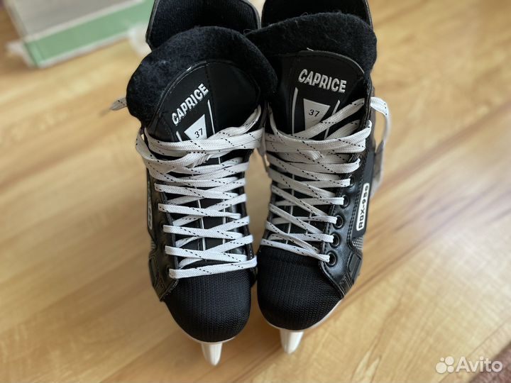 Хоккейные коньки alpha caprice RGX-950