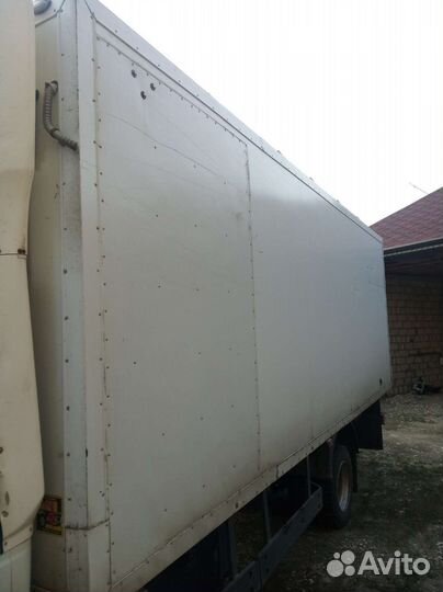 Будка с рефрижератором