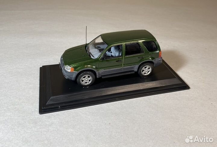 Модель Ford Escape AWD (2005) 1/43 IXO/Altaya