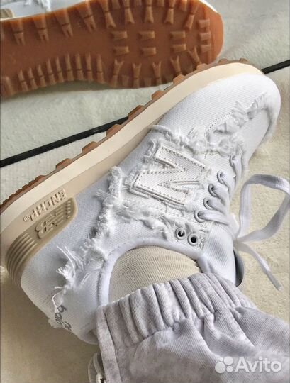 Кроссовки Miu Miu x New Balance 574 Cream White