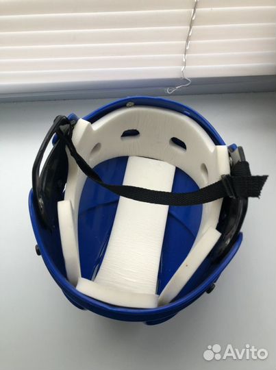 Шлем хоккейный