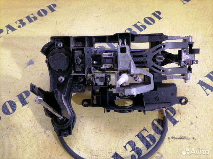 Ручка двери передней левой наружняя Bmw 7-Серия