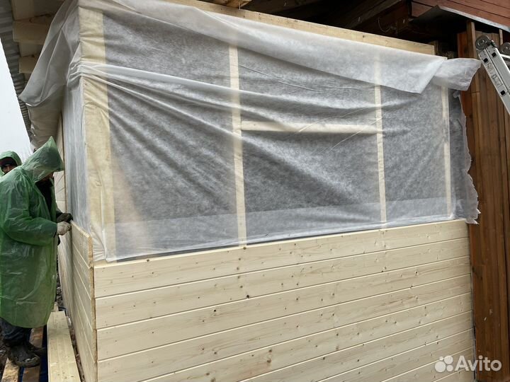 Бригада строителей