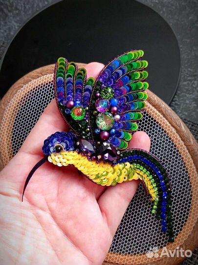 Броши из бисера