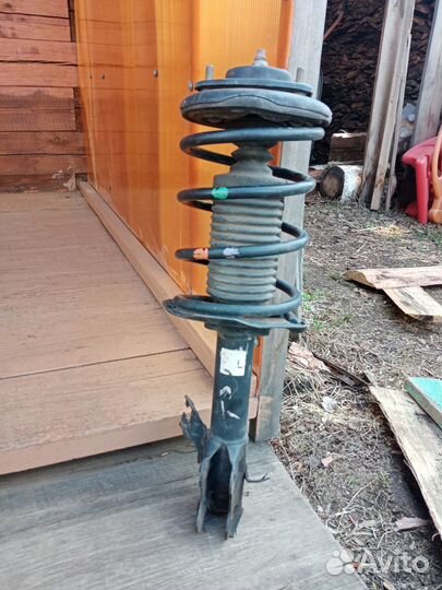 Стойка ниссан