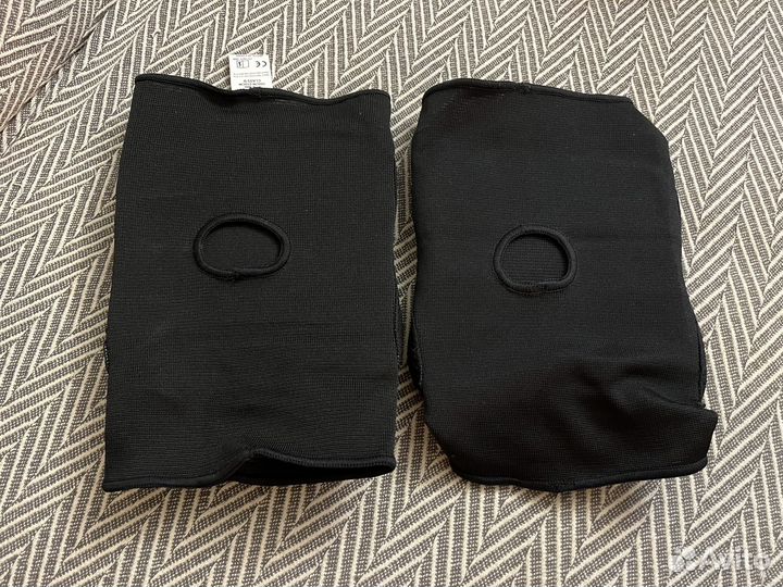 Наколенники asics Basic Kneepad 146814-0904, р. XL