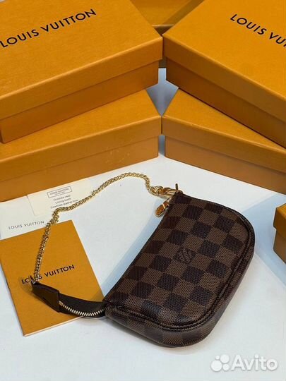 Сумка Louis Vuitton Mini Pochette