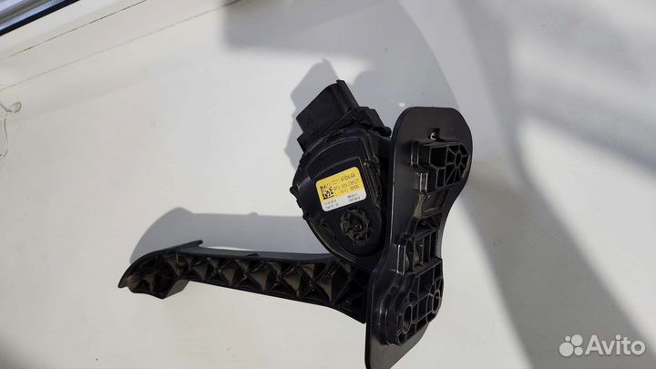 Педаль газа Ford Transit 2.2L