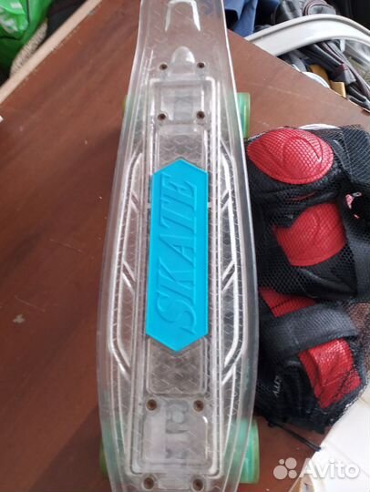 Скейтборд и защита