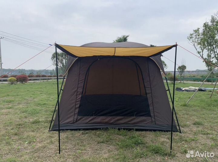 Палатка 8 местная с тамбуром