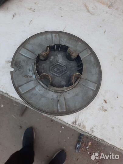 Колпак renault logan 1