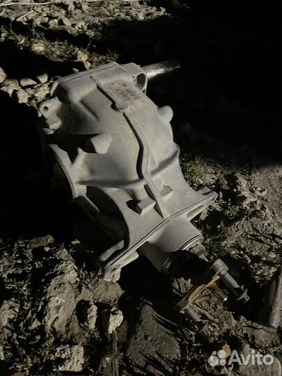 Задний редуктор BMW F01 F02 750 3.64 пч