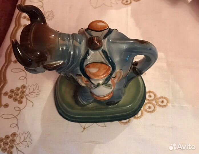 Статуэтка Бык цветная гжель Нахабино 2008