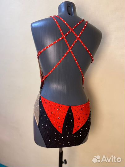 Купальник для синхронного плавания